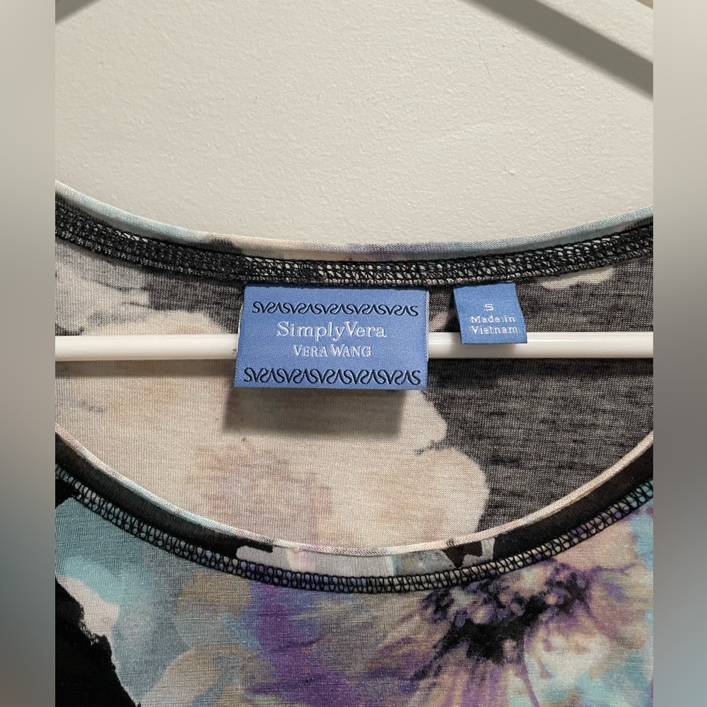 {Simply Vera Vera Wang} floral print lined t shirt women's size S - Picture 2 of 6